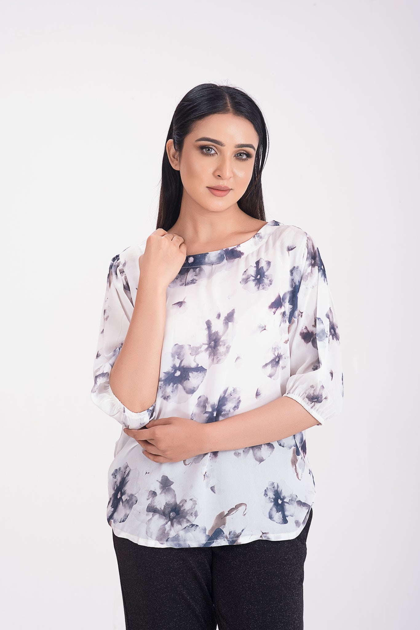 Unique Lady Casual Blouse White with flower  printed - Eternce